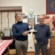Premio alla Resga consegnato a Piercarlo «Barone» Nino, titolare del Caffè Roma