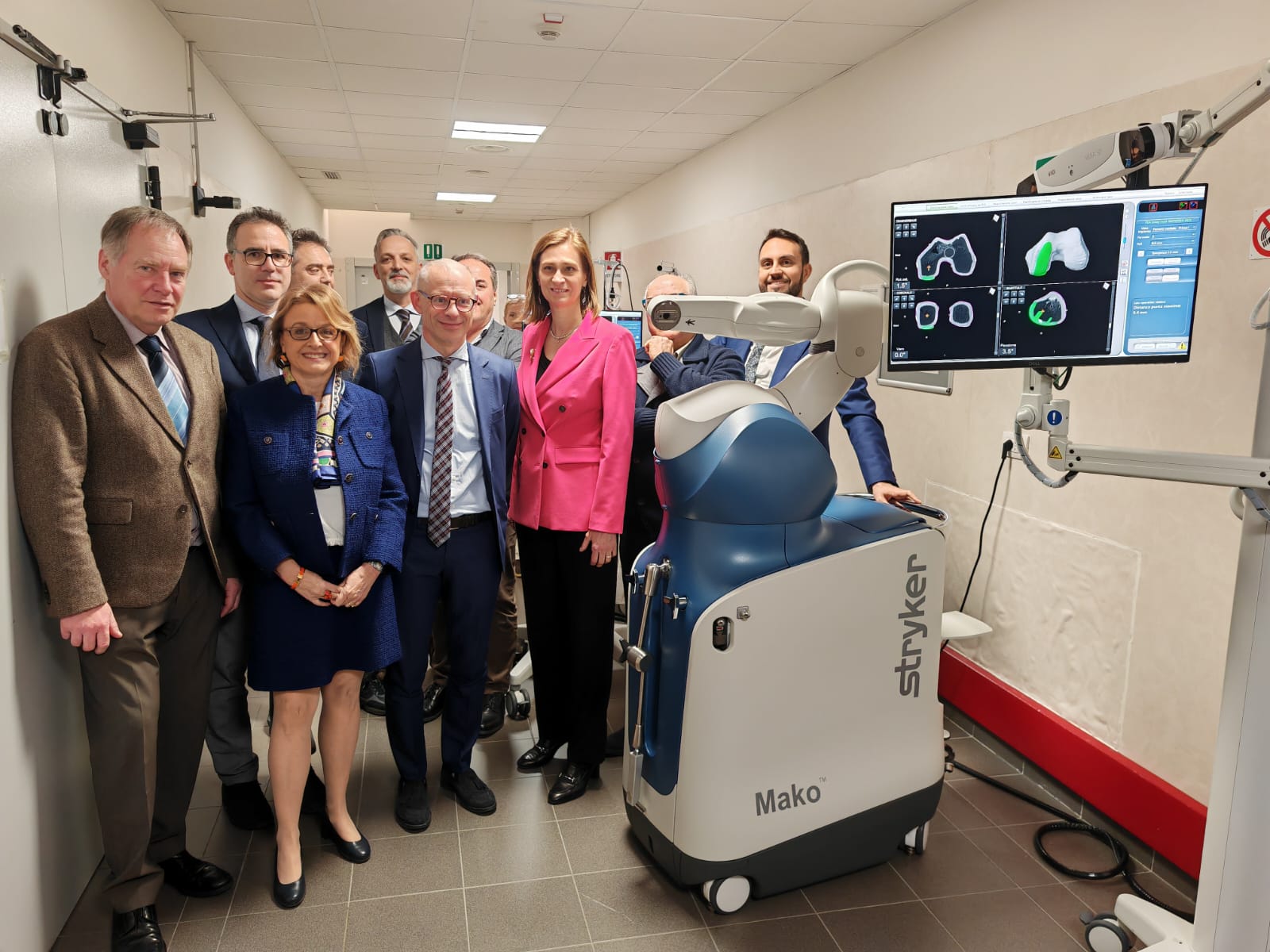 Ospedale di Borgosesia all'avanguardia grazie al robot chirurgico Mako