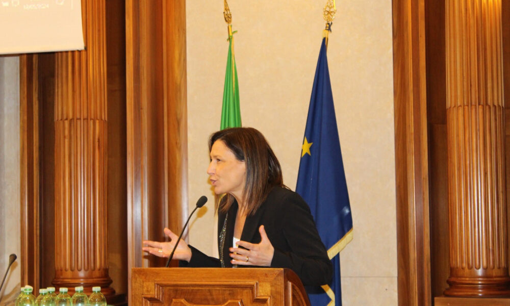 Premio "Bigenitorialità 2024” da parte della Gesef all'assessore regionale Chiara Caucino