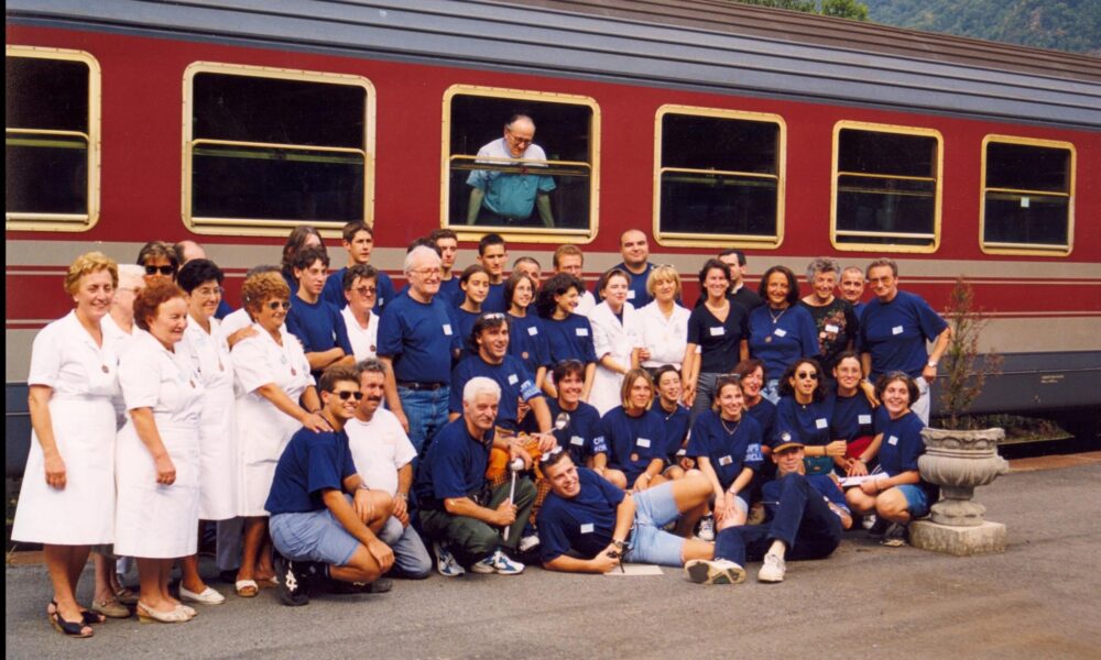 Rete Ferroviaria Italiana nega ai malati e ai pellegrini il treno da Varallo per Lourdes