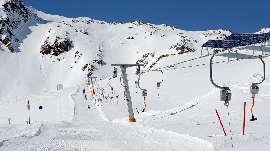 Sci invernale in Piemonte stanziati quasi 70 milioni di euro per il comparto