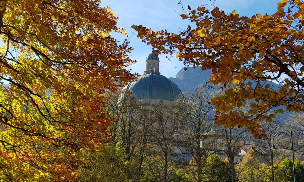 Foliage a Oropa: visite guidate e castagnata nei colori dell’autunno