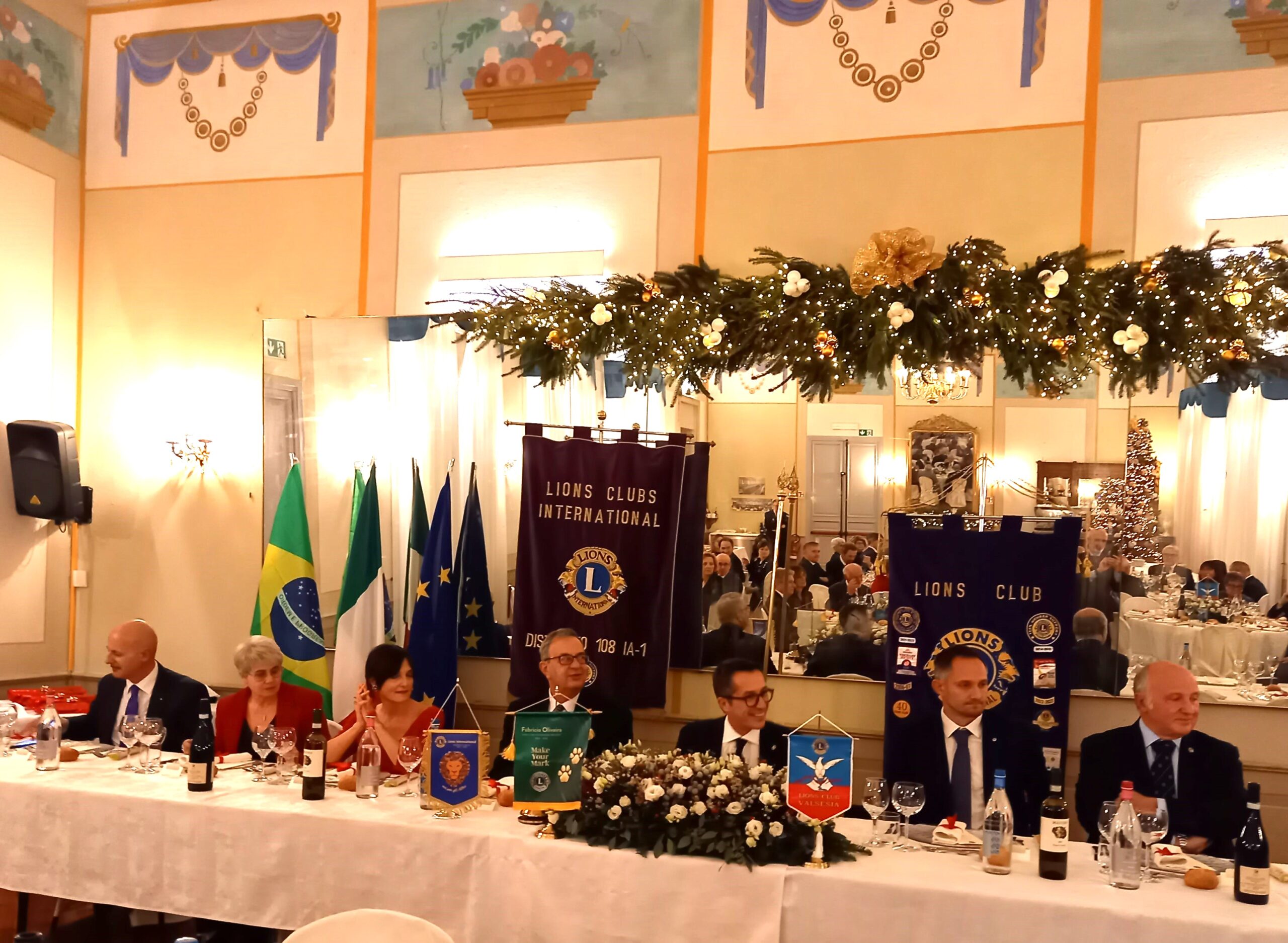 Il Lions Club Valsesia festeggia i suoi primi 50 anni con il governatore distrettuale nella “charter night”