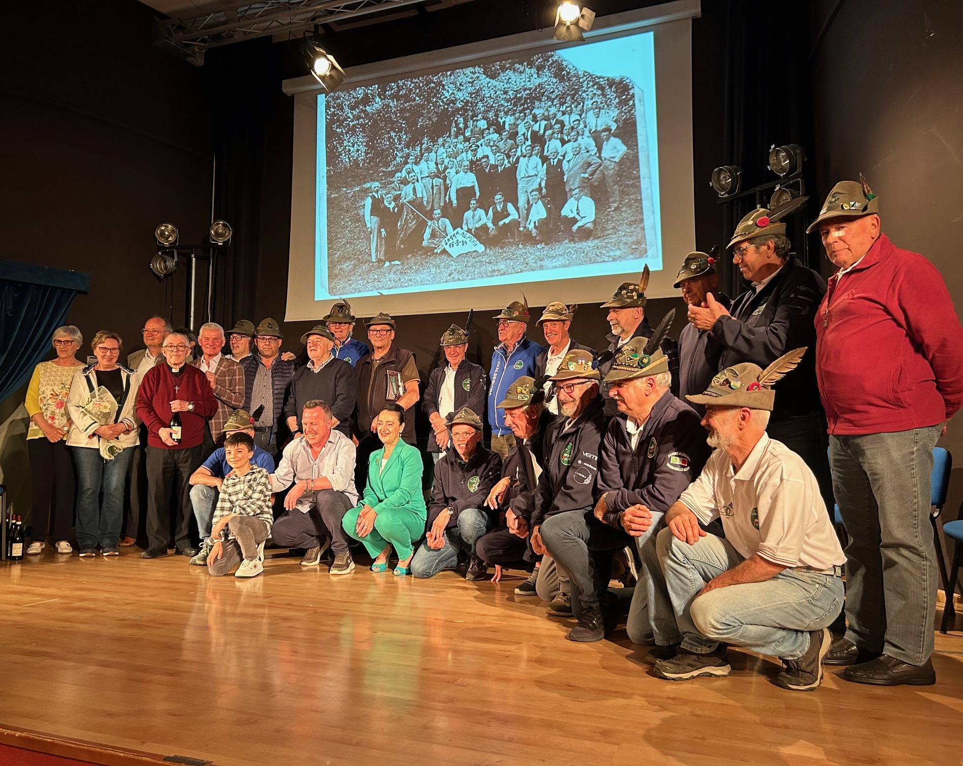 Il Gruppo Alpini Serravalle Sesia festeggia il centenario di fondazione