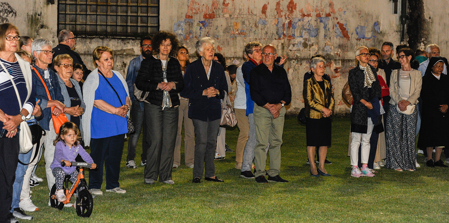 Processione di fine mese mariano