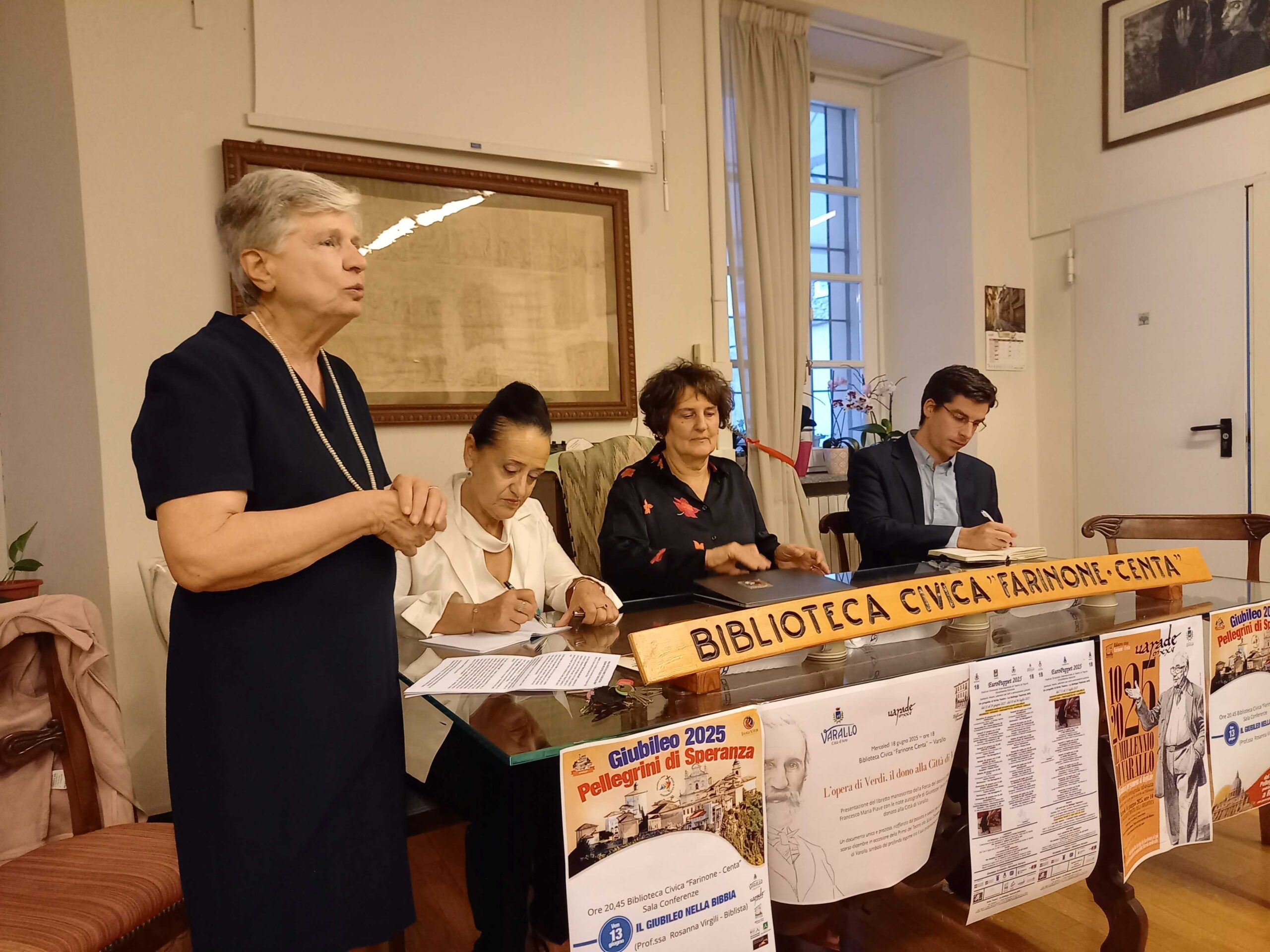 La biblista Rosanna Virgili ospite in biblioteca a Varallo