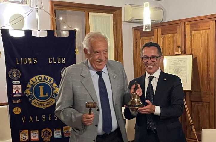 Lions Club Valsesia, la presidenza passa da Andrea Ballarini a Vito Arlunno
