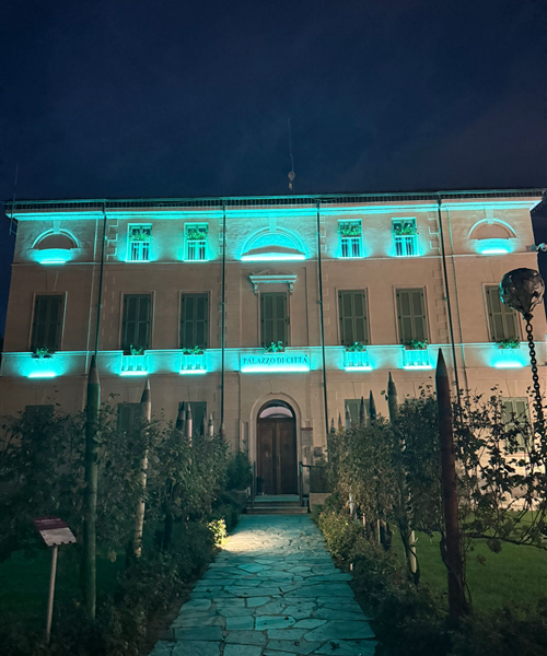Gattinara si illumina di turchese per la Giornata Internazionale della Dislessia
