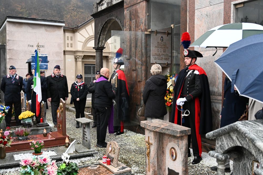 Ricordato con una toccante cerimonia il ten. col. Ermanno Fenoglietti
