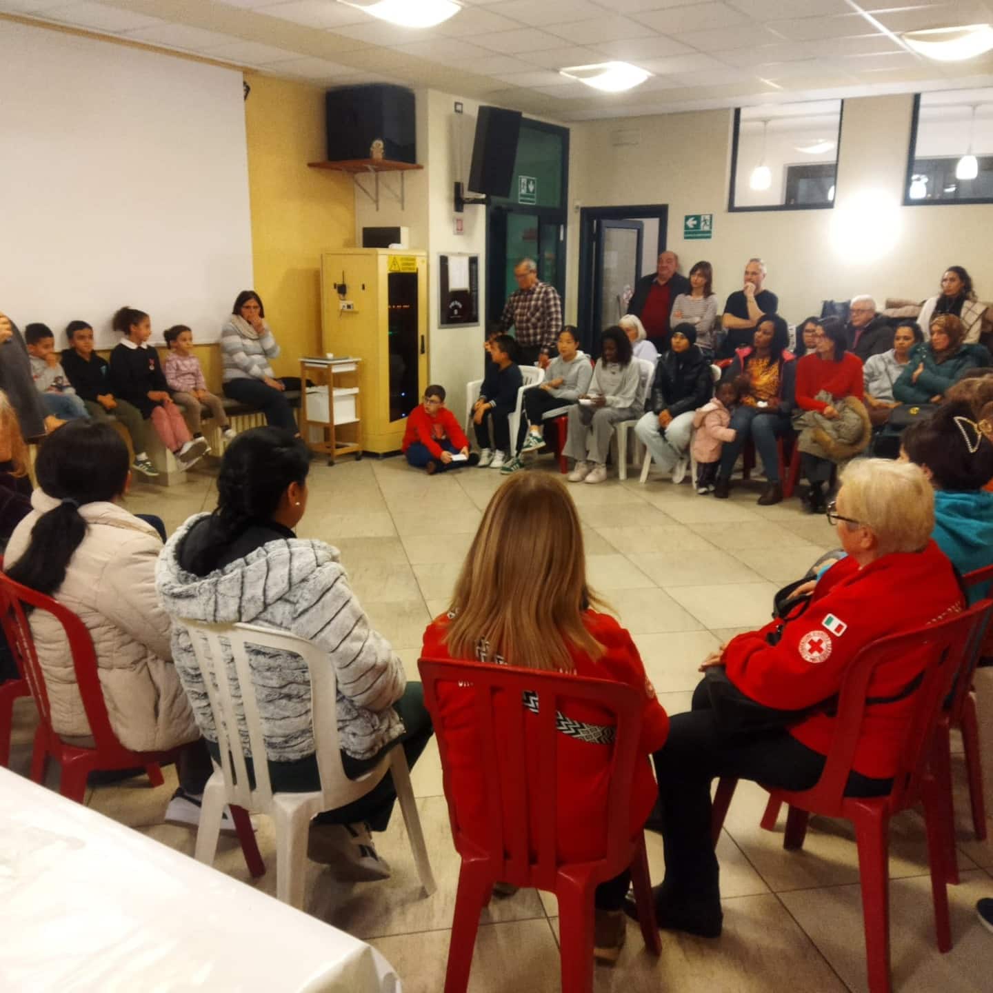 Amicizia e inclusione all’ora del tè: successo per il progetto «Merenda insieme»