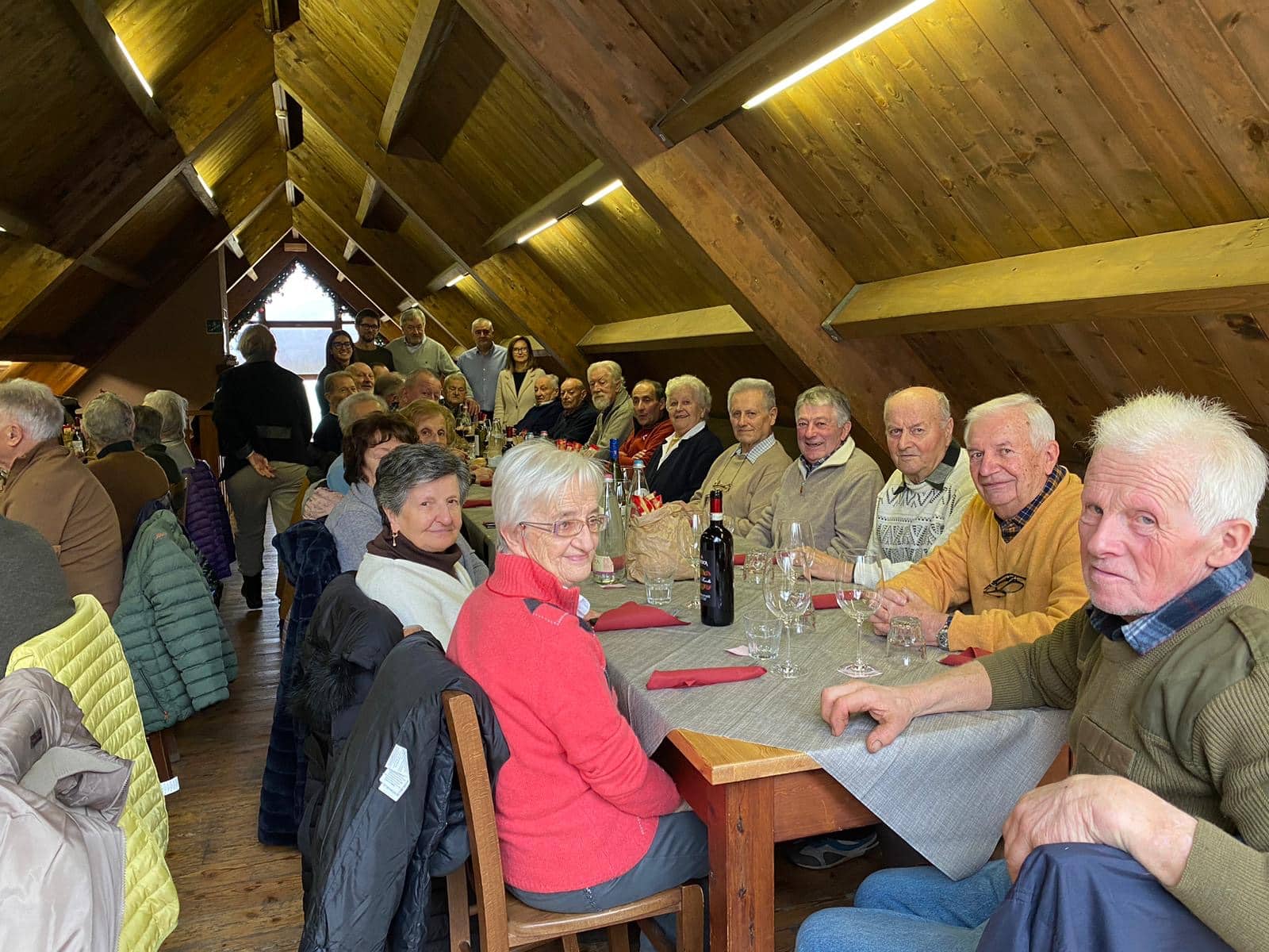 A Scopello tradizionale pranzo di Natale per i pensionati: l’ha offerto il Comune