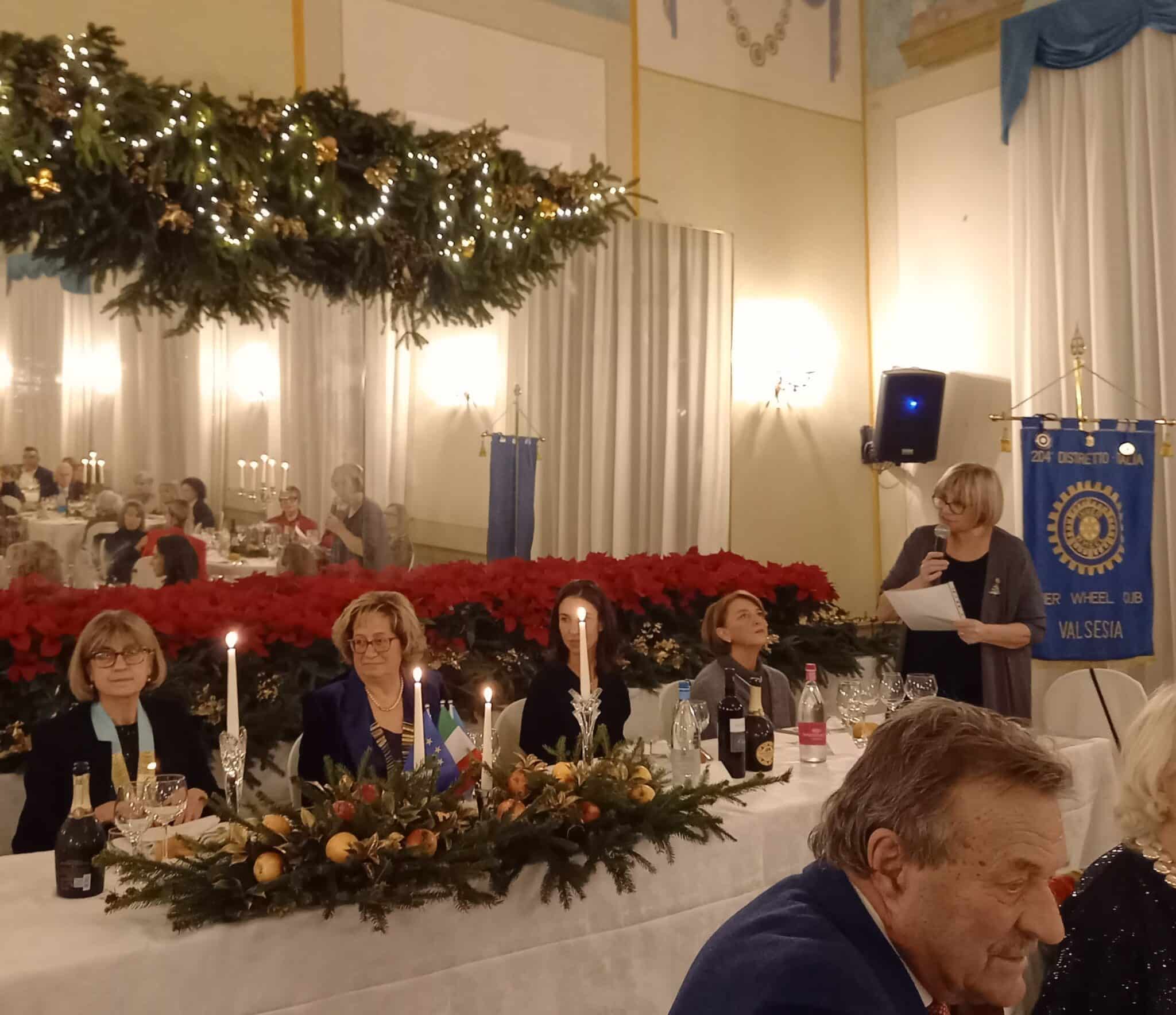 Organizzata la tradizionale e attesa serata benefica: “Festa delle Stelle di Natale”