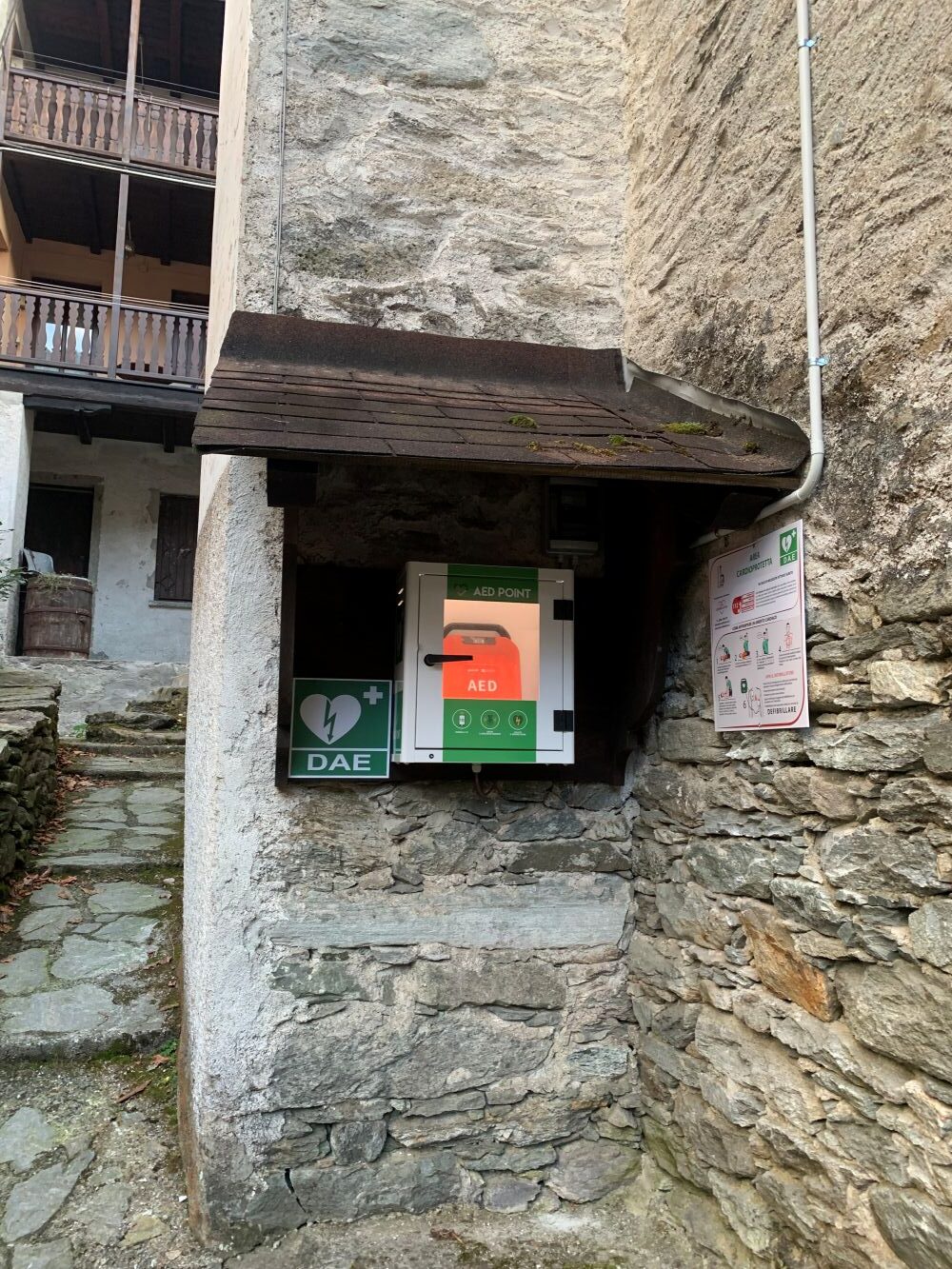 In frazione Grampa collocato un nuovo defibrillatore