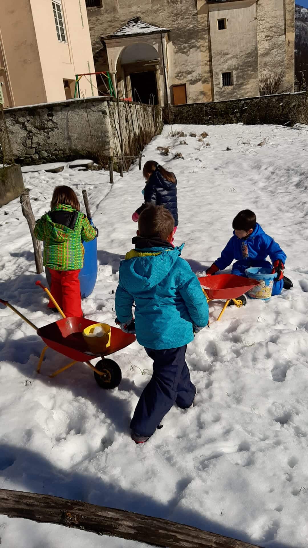 A Boccioleto «scuola all’aperto» anche in inverno: è bello e fa bene