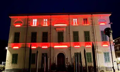 Giornata sensibilizzazione sulle cardiopatie congenite Gattinara ha illuminato di rosso il Palazzo di Città