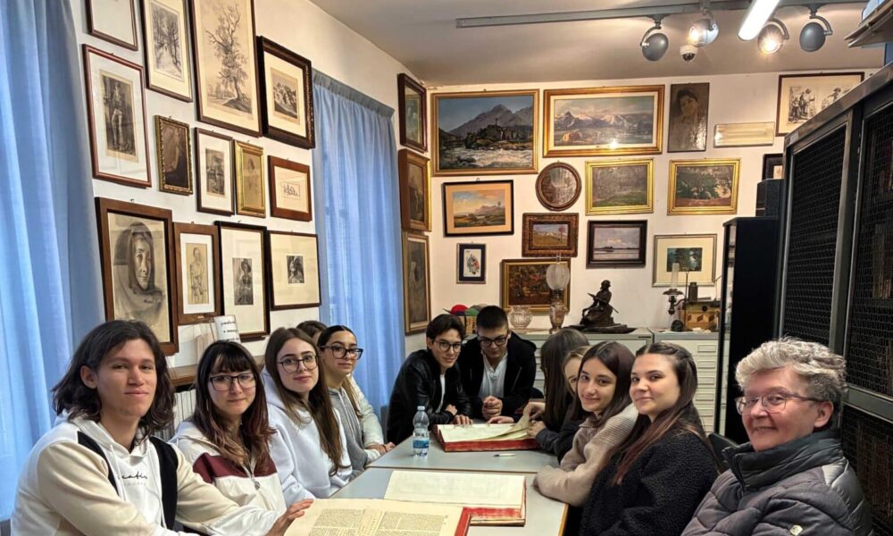 Liceo Classico in visita alla biblioteca di Varallo