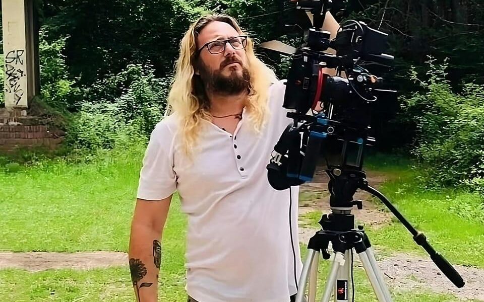 Il regista Angelo Cannella ha fatto di una grande passione il suo lavoro