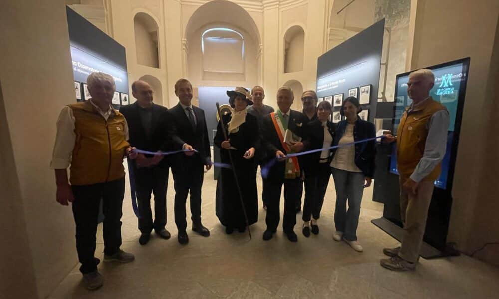 «Sulle orme di Margherita» pensato, ideato e realizzato nel centenario della scomparsa della regina, prevede, oltre al libro e al docufilm, anche una mostra