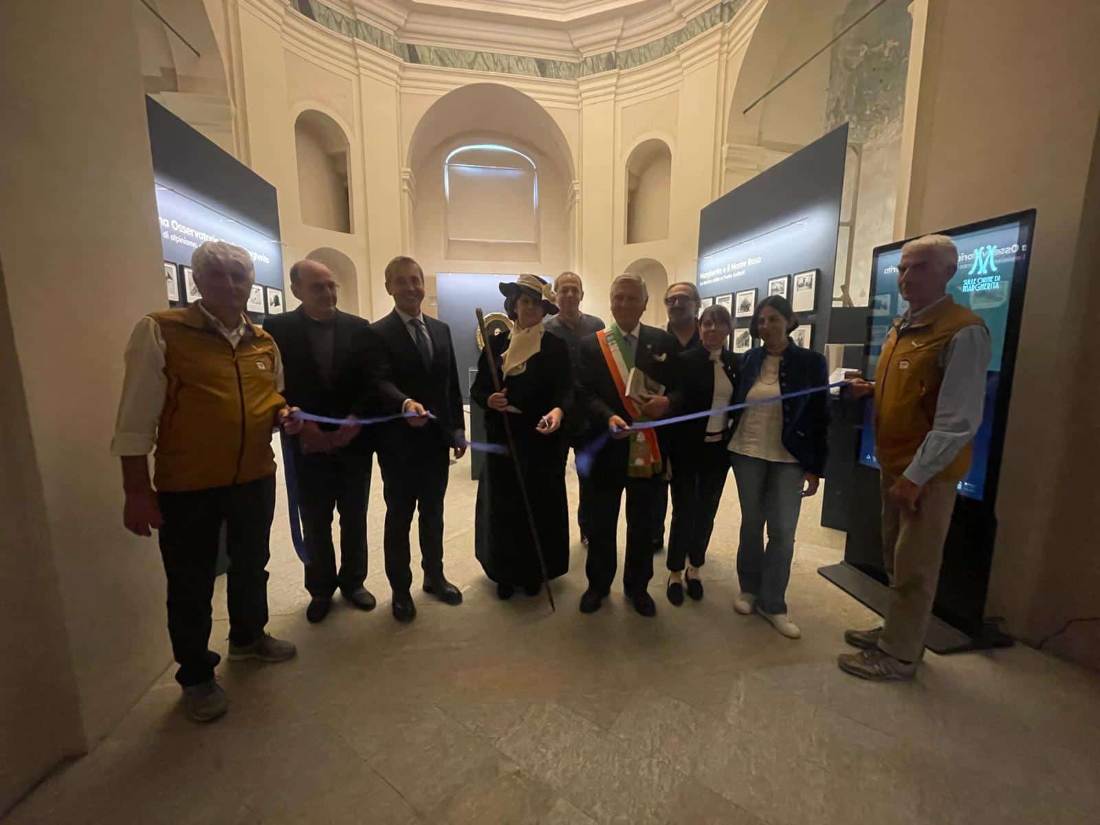 «Sulle orme di Margherita» pensato, ideato e realizzato nel centenario della scomparsa della regina, prevede, oltre al libro e al docufilm, anche una mostra