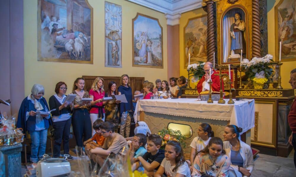 A chiusura delle celebrazioni ogni anno dedicate alla Beata Panacea, domenica 24 maggio in una bellissima giornata di sole e di condivisione comunitaria, quaronesi e ghemmesi si sono ritrovati ancora una volta nella chiesa della Beata al Monte