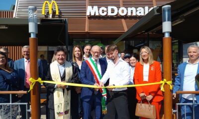 Taglio del nastro per il McDonald’s di viale Varallo