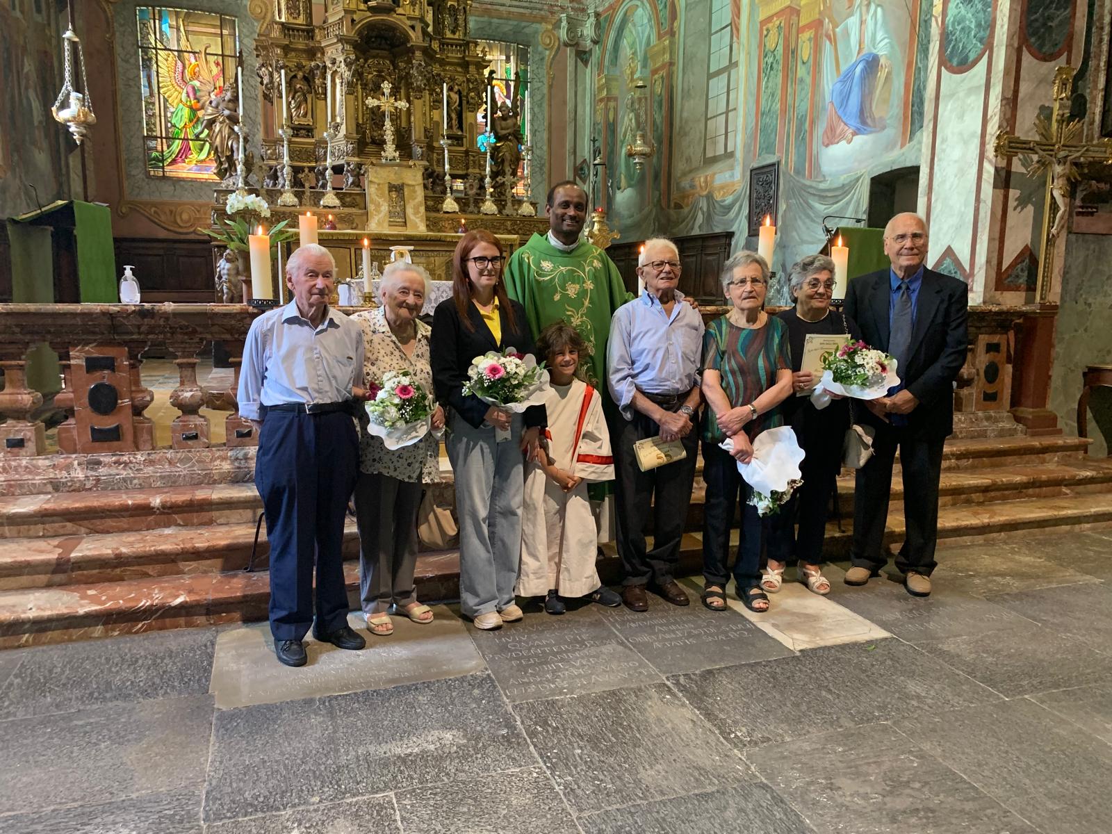 La Parrocchia di Agnona in festa per gli anniversari di matrimonio