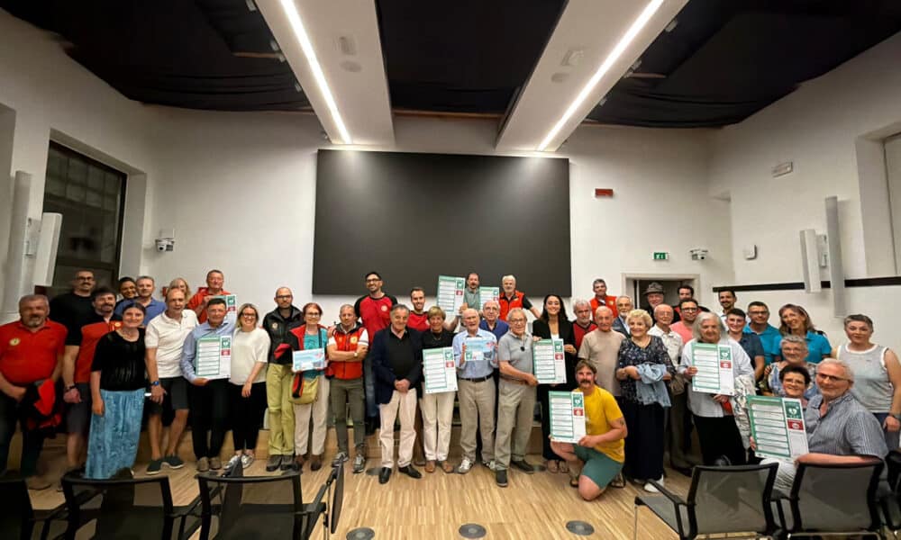 Defibrillatori in quota che comunicano con l'ospedale