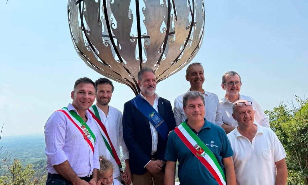 Inaugurata a Lozzolo l'opera di Land Art "Calice 10"