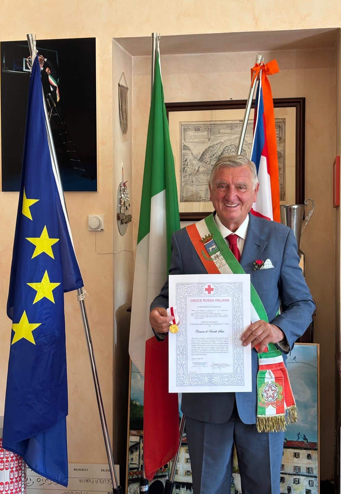 La Croce Rossa Italiana premia il Comune di Varallo