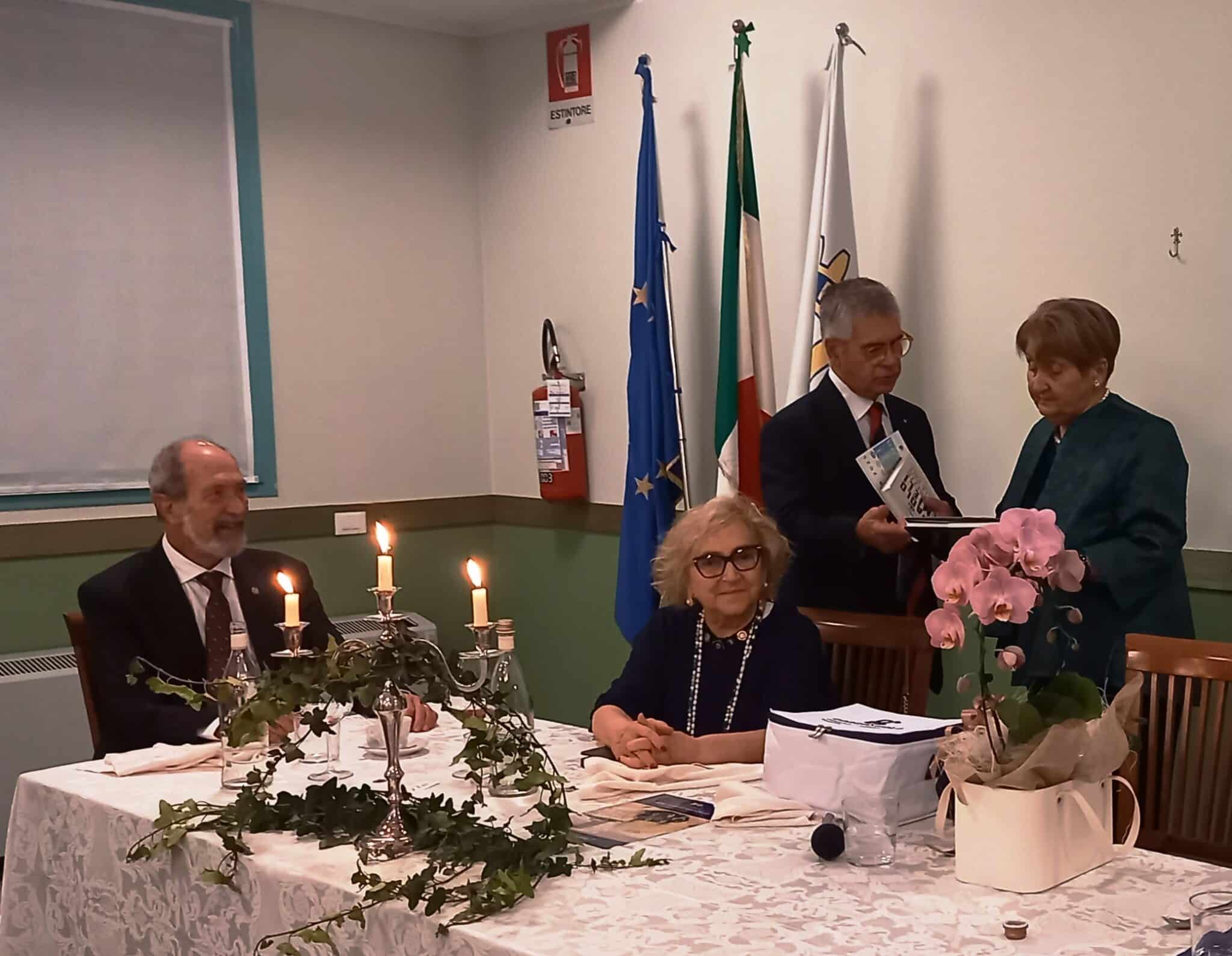 Mariella Enoc ospite del Rotary Club Gattinara