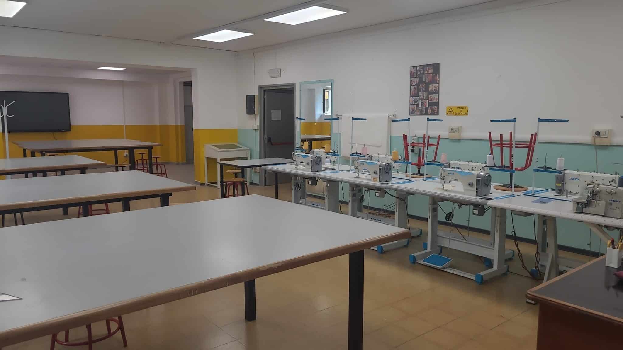 Laboratori nuovi ed allievi in aumento: il corso Moda del plesso Magni cresce su ogni fronte